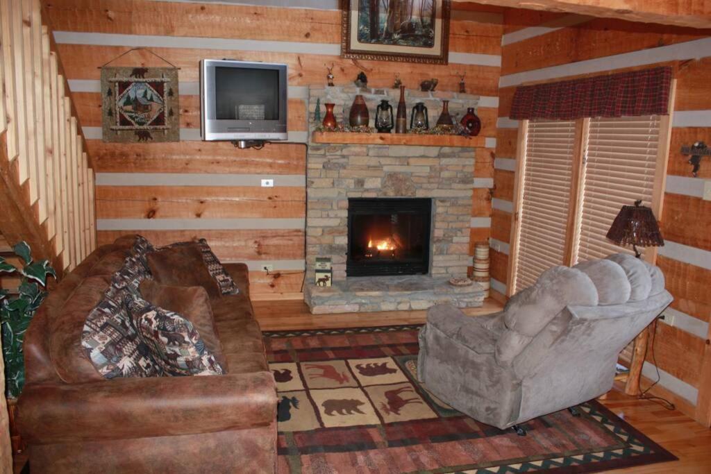 View! Private! Hot Tub,Pool Table,Fireplace,Relax! 세비어빌 외부 사진