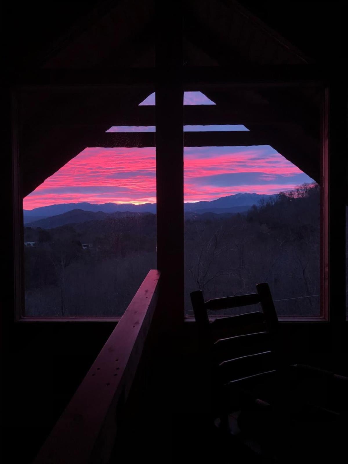 View! Private! Hot Tub,Pool Table,Fireplace,Relax! 세비어빌 외부 사진
